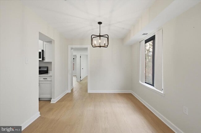 Building Photo - 125 Clubhouse Dr SW