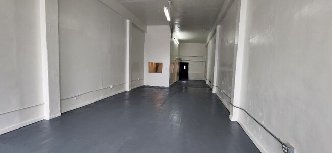 Foto del edificio - 3709 W Pico Blvd