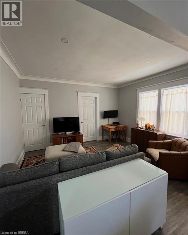 Photo du bâtiment - 23 Wells Ave