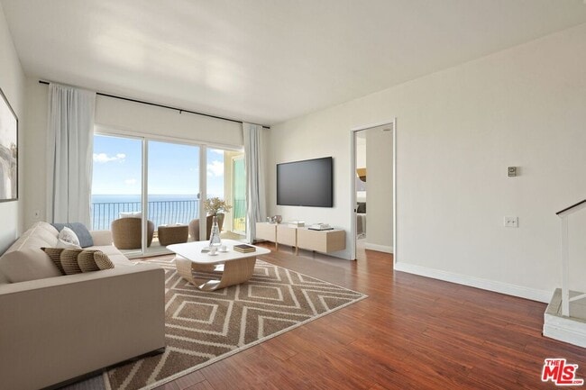Building Photo - 18103 W Coastline Dr