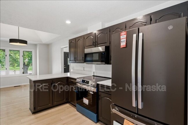 Building Photo - 15527 Mason Cir