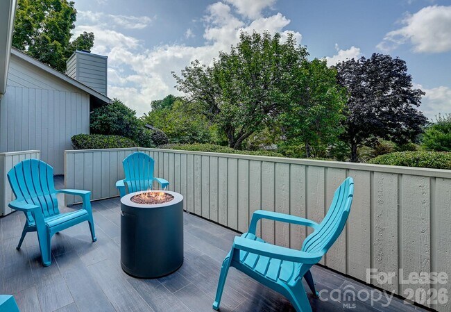 Foto del edificio - 108 Cloverleaf Ln