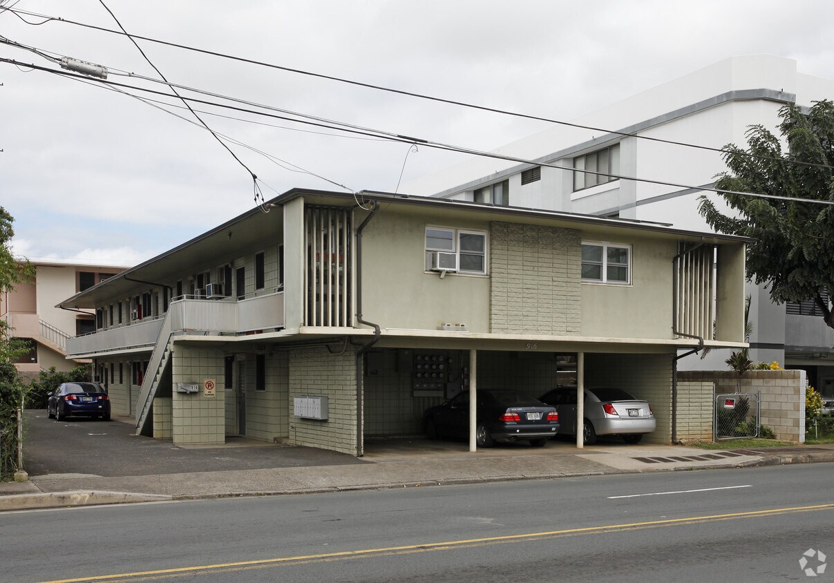 Primary Photo - 916 Mccully St