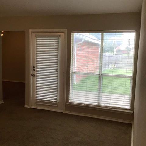 Building Photo - 1208 Old Knoll Dr