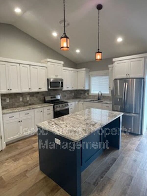 Foto del edificio - 4828 Luxor Dr