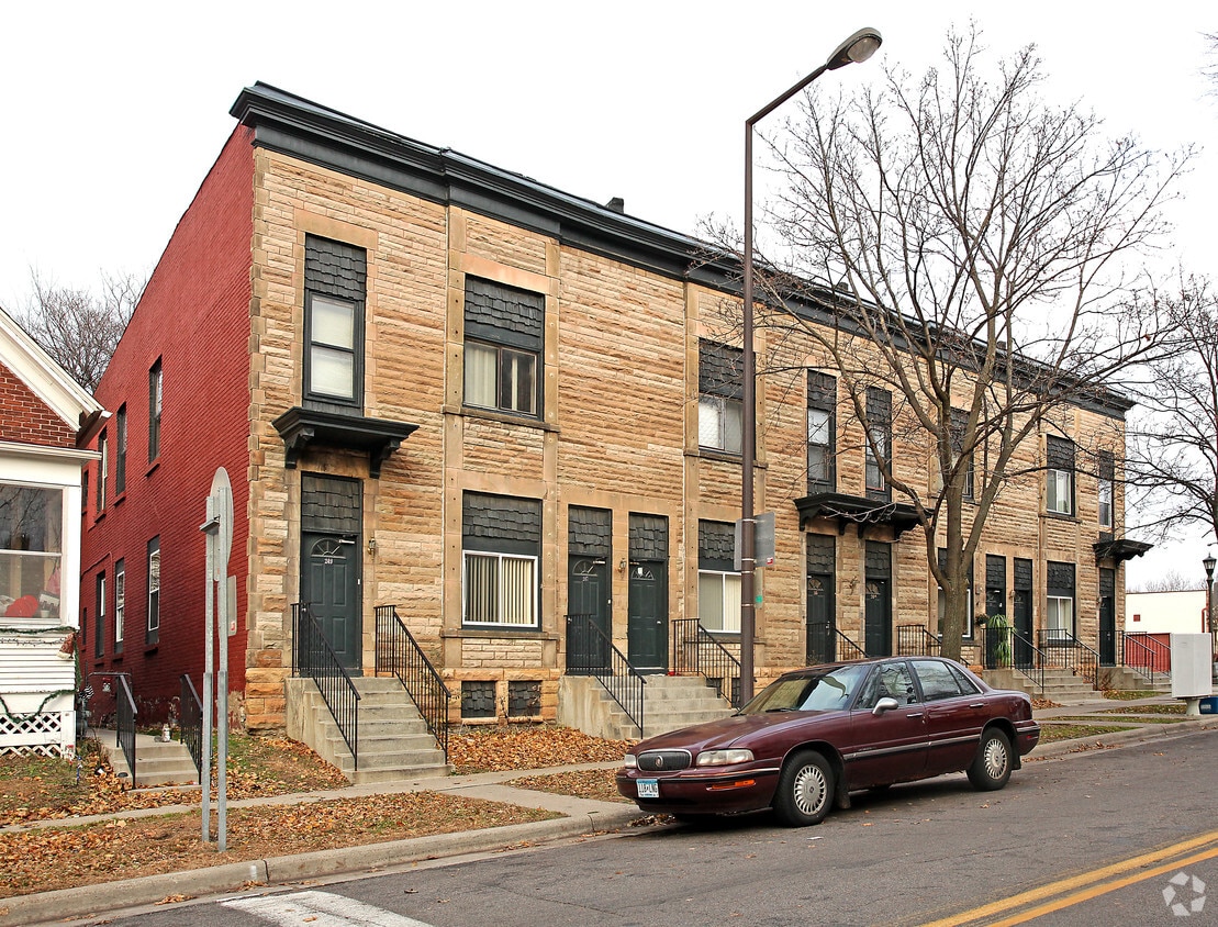 Primary Photo - 241 Western Avenue S