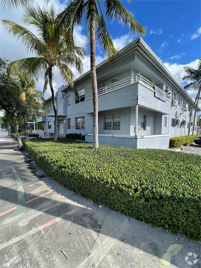 Building Photo - 5305 Biscayne Blvd