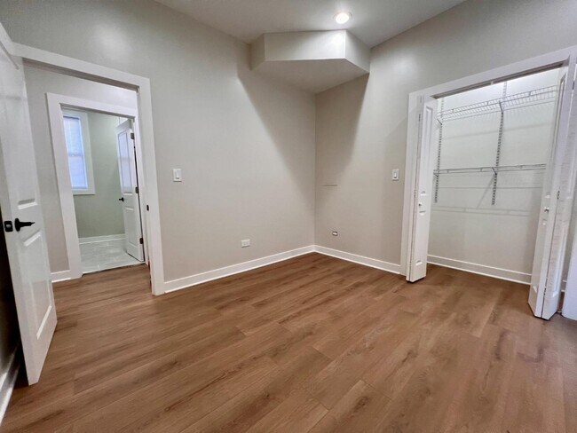 Foto del edificio - 3236 W Cortez St