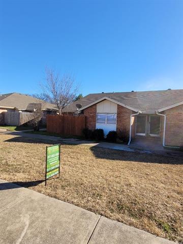 Foto principal - 750 E Pecan St