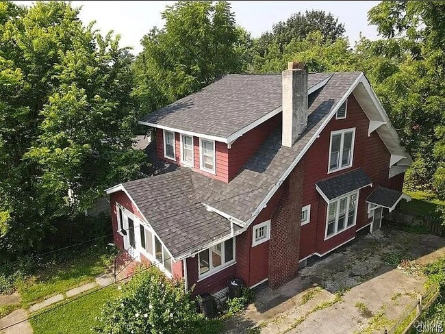 Foto del edificio - 116 Ruth Ave