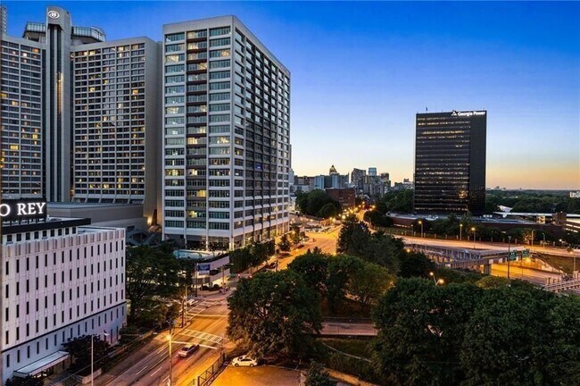 Foto del edificio - 215 Piedmont Ave NE