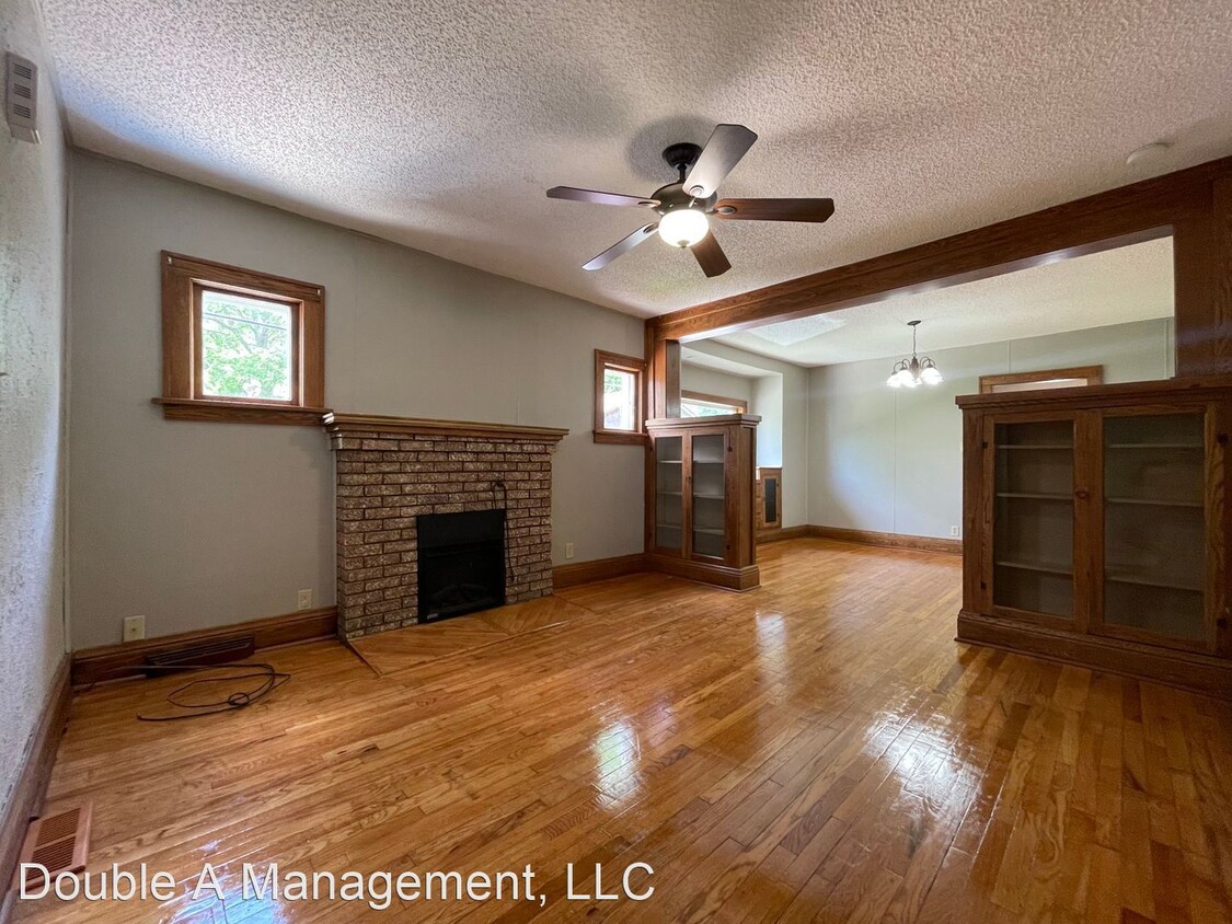 Primary Photo - 5 br, 1.5 bath House - 319 Summit Ave.