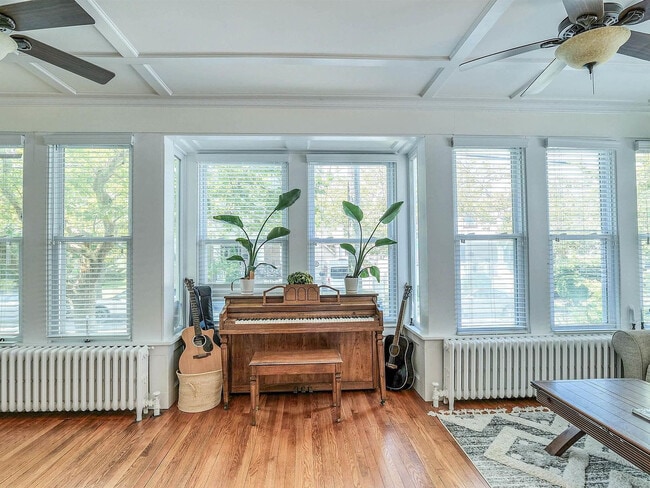 Foto del edificio - 15 S Tallahassee Ave