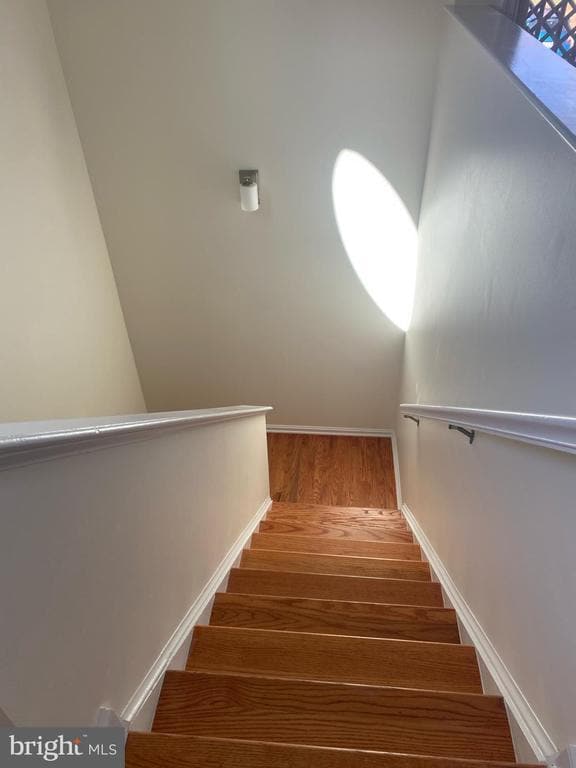 Building Photo - 9470 Scarlet Oak Dr