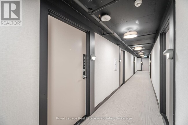 Photo du bâtiment - 1119 Cooke Blvd.