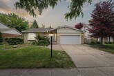 Foto principal - 25568 Kinyon St