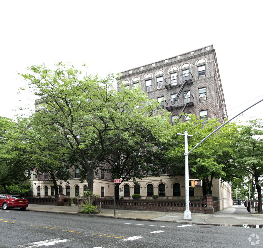 Building Photo - 1041 Bushwick Ave