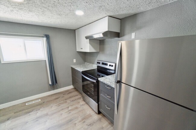 Foto del edificio - 2704-2704 W Boone Ave