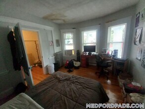 Building Photo - 38 George St