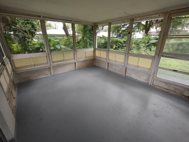Building Photo - 4925 Ladyfish Ct