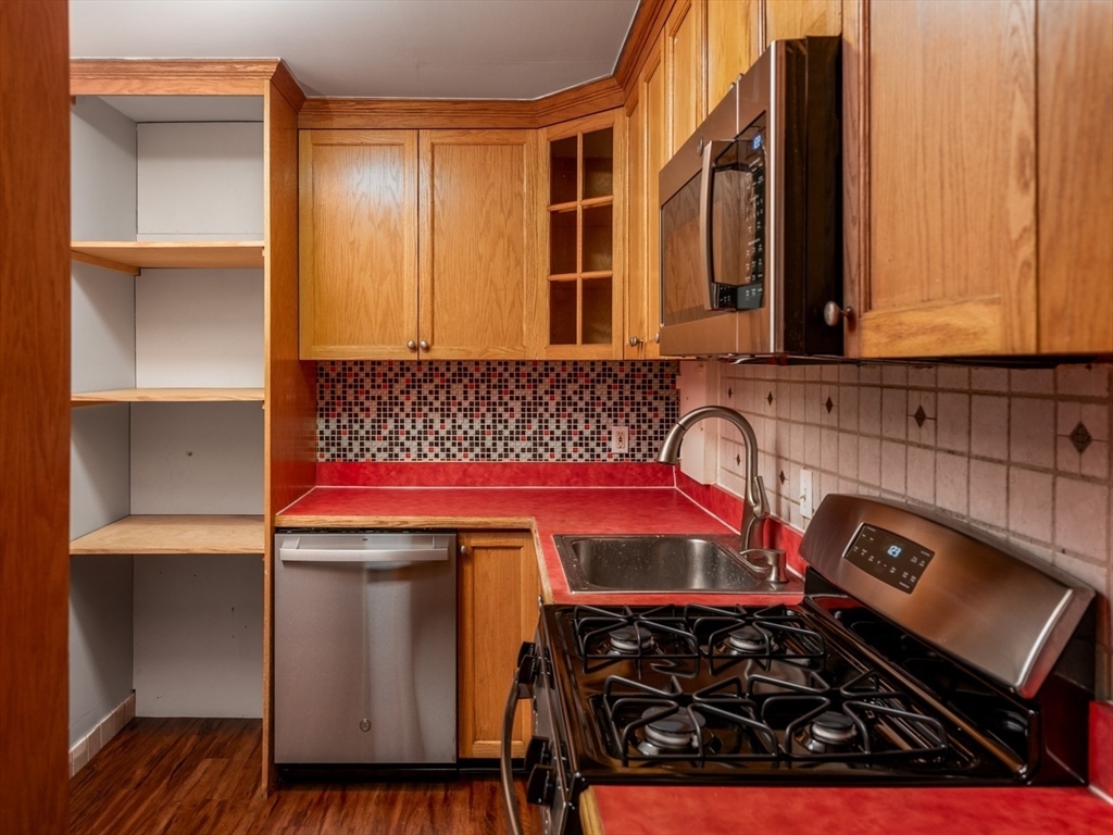 Primary Photo - 38 Juniper St