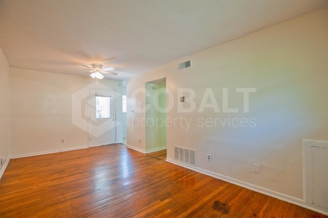 Building Photo - 44 Delta Pl NE