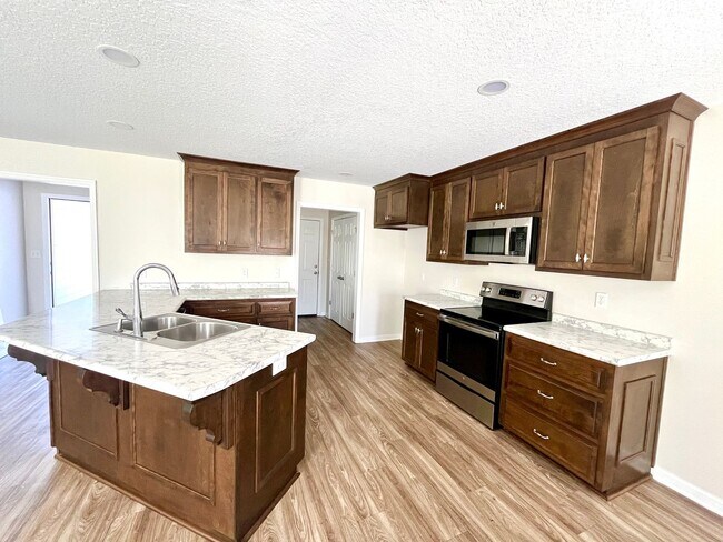 Building Photo - 2562 Tuscan Way