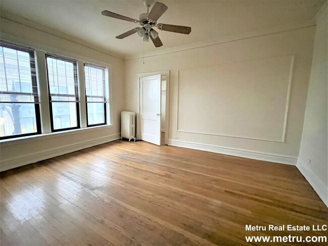 Foto del edificio - 3629 N Broadway