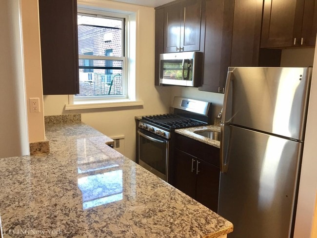 Building Photo - 5555 Netherland Ave