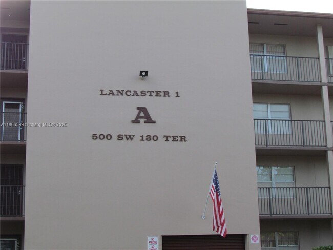 Foto del edificio - 500 SW 130th Terrace