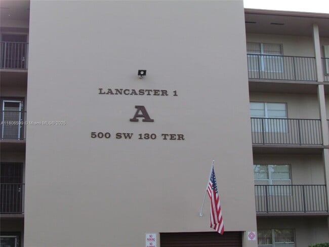 Building Photo - 500 SW 130th Terrace