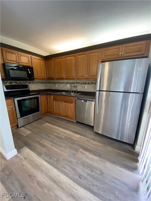 Foto del edificio - 1667 Park Meadows Dr