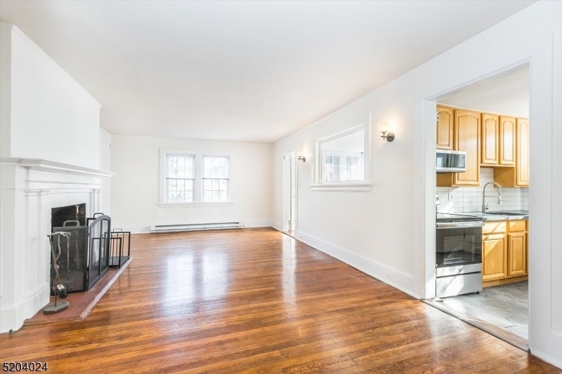 232 Orange Rd Unit 1S, Montclair, NJ 07042 Room for Rent in Montclair, NJ