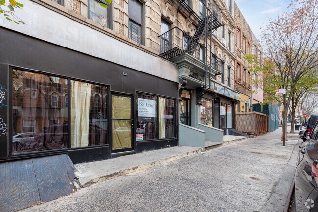 Building Photo - 274 S 2nd St