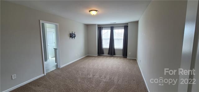Foto del edificio - 5024 Harris Woods Blvd
