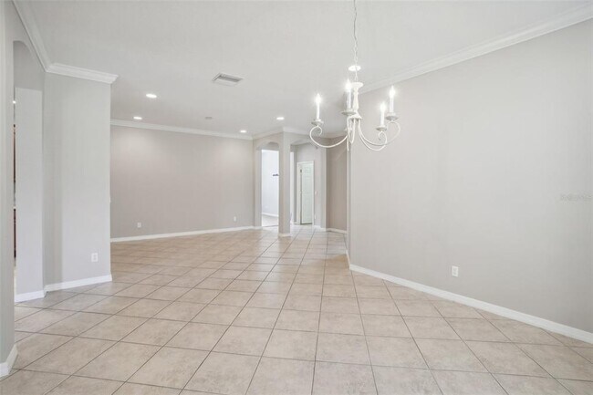 Foto del edificio - 127 Silver Falls Dr