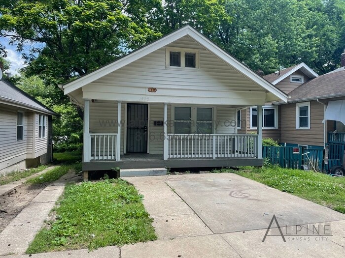 1629 Elmwood Ave, Kansas City, MO 64127 House Rental in Kansas City