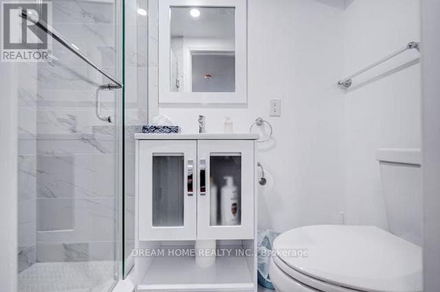 Building Photo - 28 Earlton Rd