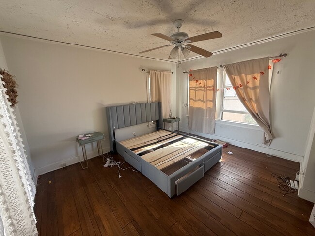 Foto del edificio - 731 Cochran Ave