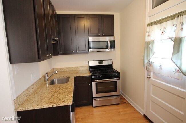 Foto del edificio - 2341 W Rosemont Ave