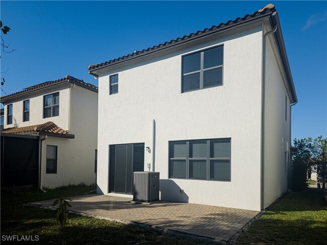 Building Photo - 8923 Madrid Cir