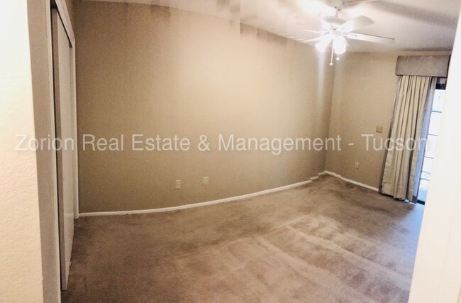 Building Photo - 4275 N. River Grove Circle #128