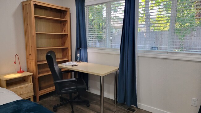 Foto del edificio - 8029 240th St SW