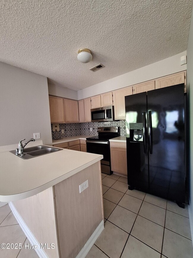 Foto del edificio - 2922 Mulberry Ln