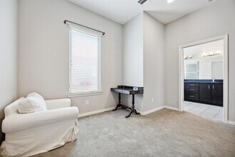 Building Photo - 1630 Dennis St