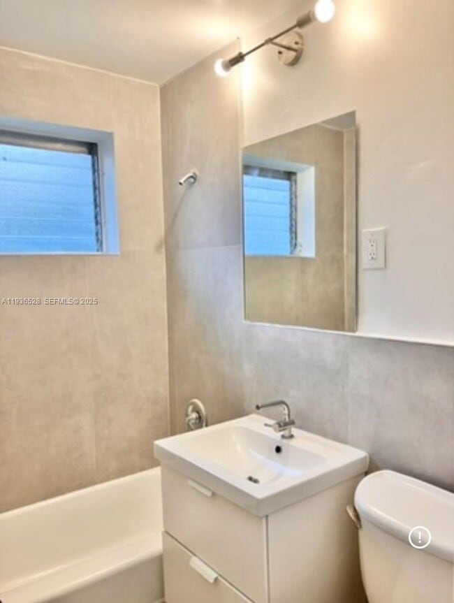 Foto del edificio - 2538 SW 11th St