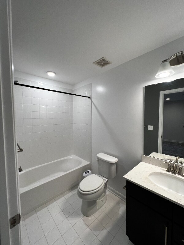 Building Photo - 10790 Hinton Wy