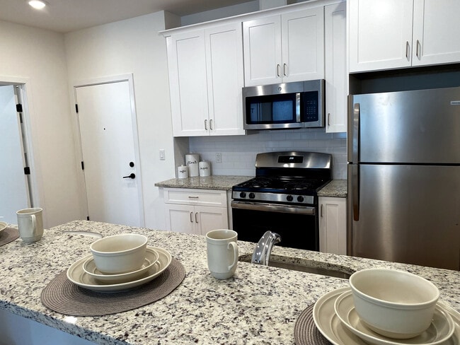 Building Photo - 608 Mill St