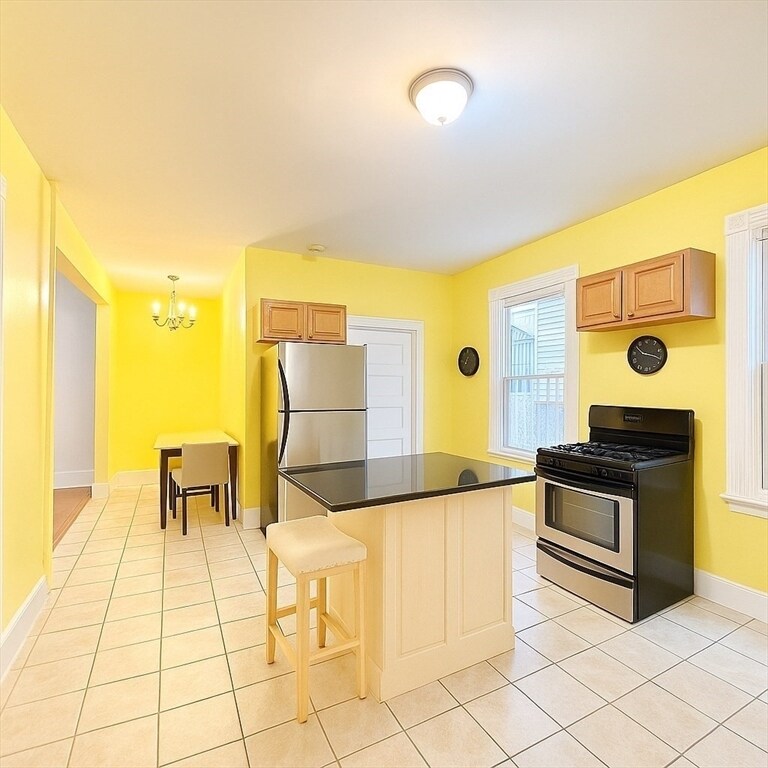 Primary Photo - 10 Bucknam St