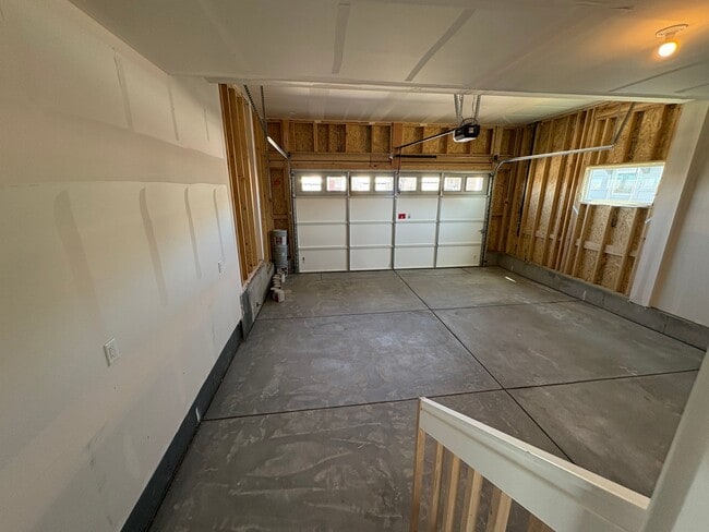 Photo - 9443 Danube St House